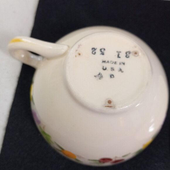 Vintage Franciscan Small Fruit design Cup/Saucer Cottagecore Grandmacore Kitsch - Picture 8 of 9